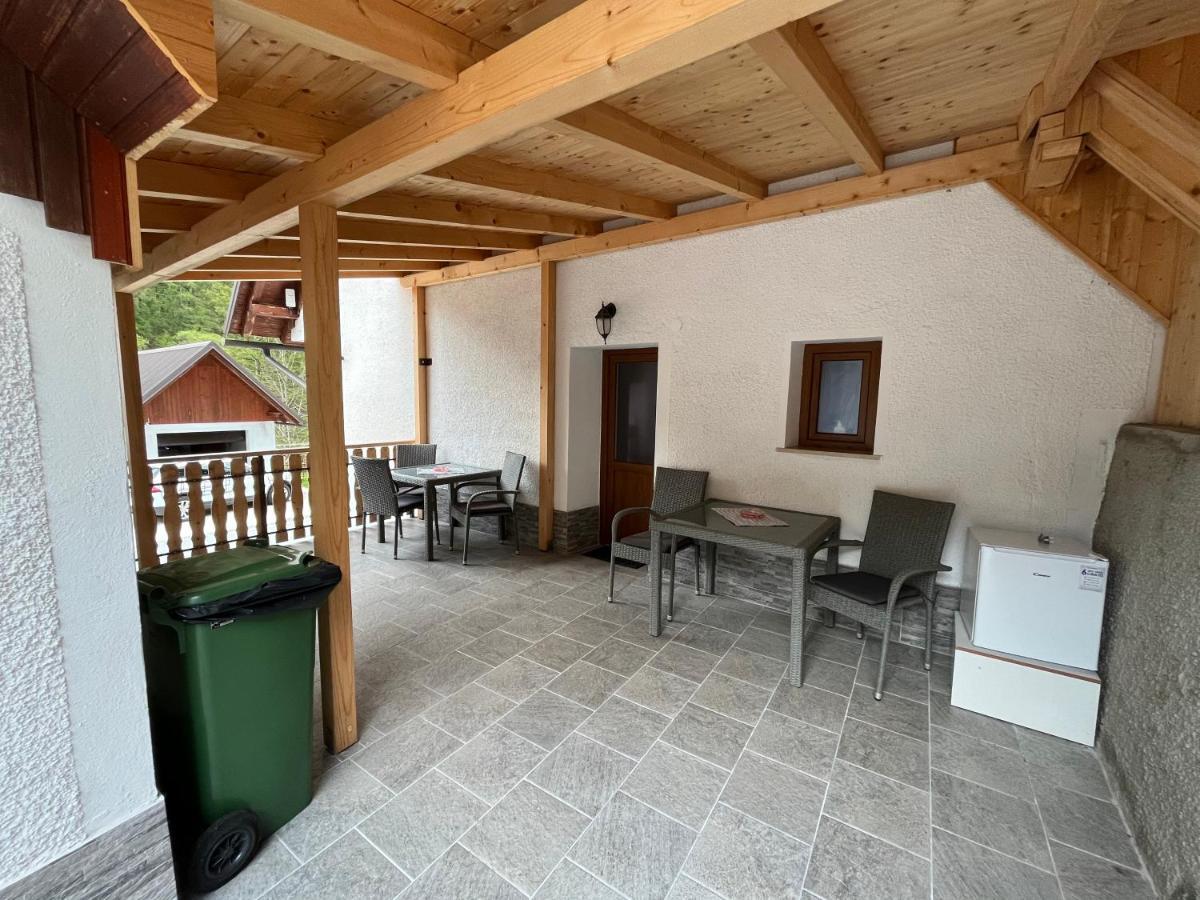 Apartmaji In Sobe Cuder Soca Bagian luar foto